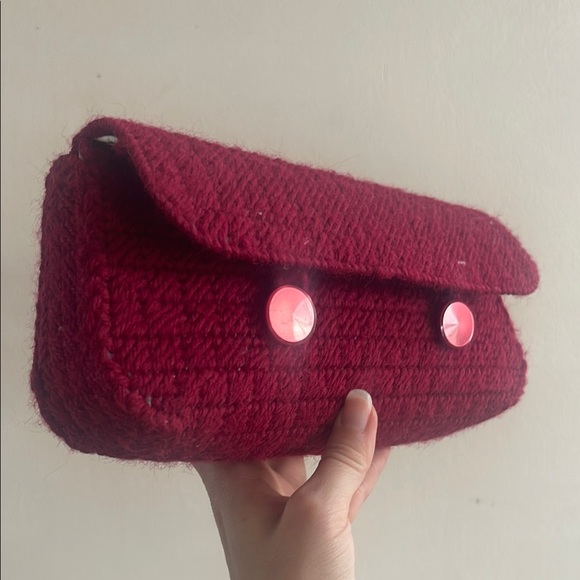 Vintage handmade Elegant Red Clutch Bag - Picture 2 of 12